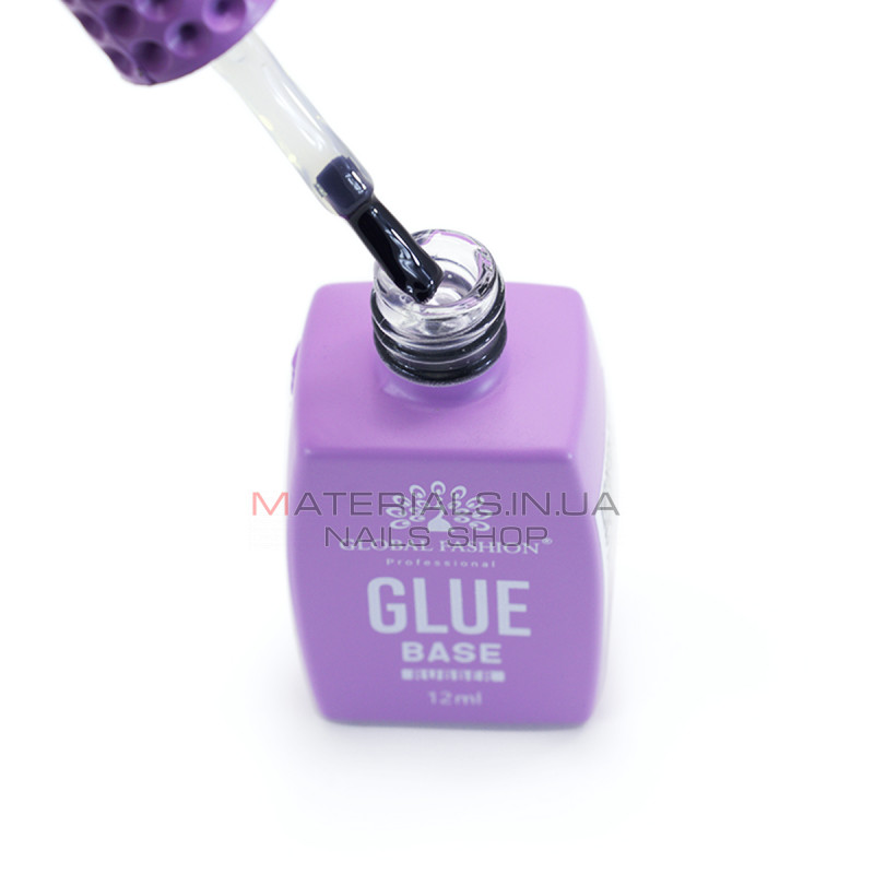 База для ногтей Glue base Rubber 12 мл База для ногтей Glue base Rubber 12 мл