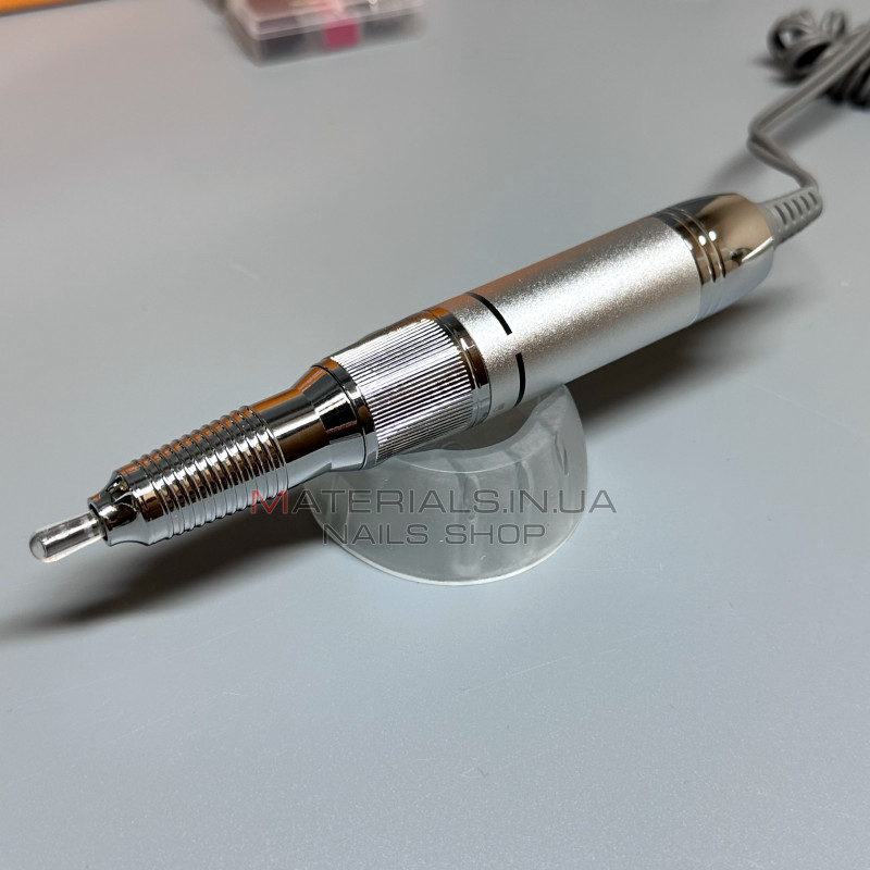 Фрезер для манікюру та педикюру Bee Nails, BSDQ-613, ZS-613 (45000 об., 65Вт) Фрезер для манікюру та педикюру Bee Nails, BSDQ-613, ZS-613 (45000 об., 65Вт)