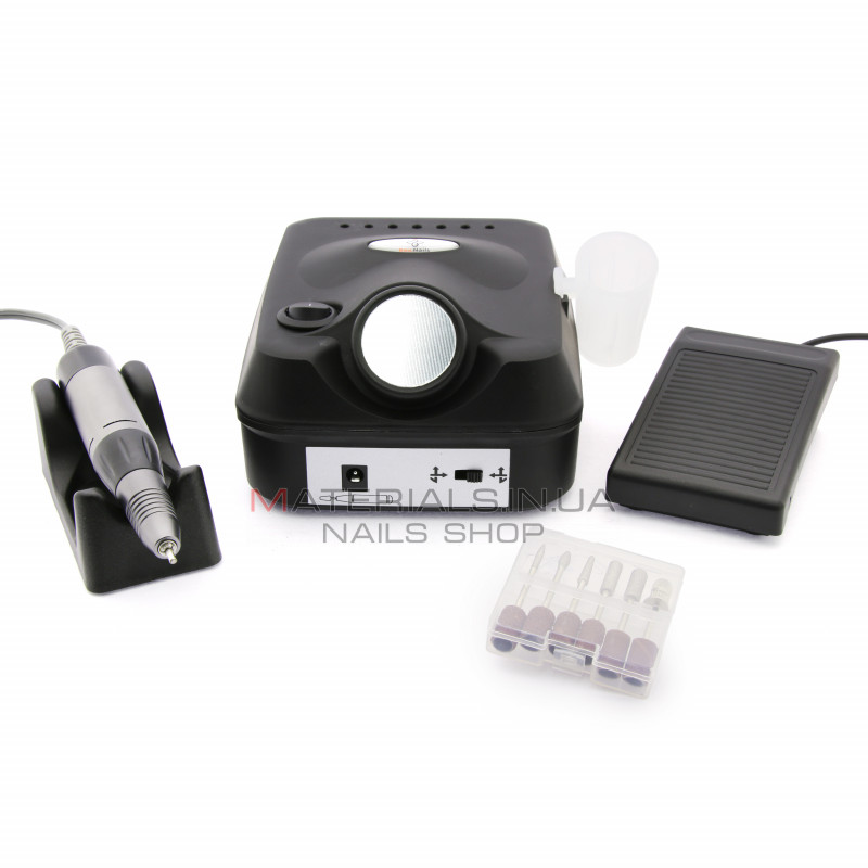 Апарат для манікюру та педикюру BN-335 Bee Nails, 45000 об. 65Вт, black Апарат для манікюру та педикюру BN-335 Bee Nails, 45000 об. 65Вт, black