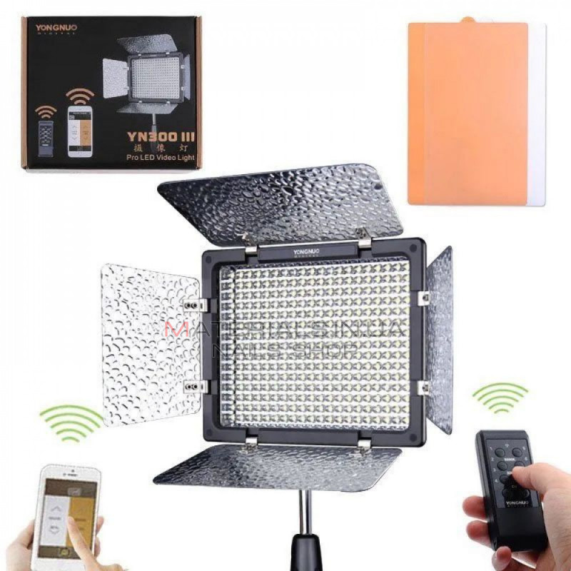Лампа видеосвет LED YN300 III 18W Light 300pcs color 3200-5500K Лампа видеосвет LED YN300 III 18W Light 300pcs color 3200-5500K