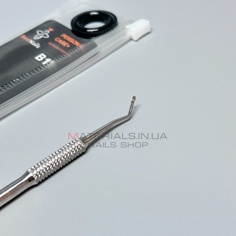 Лопатка маникюрная Bee Nails B11 Лопатка маникюрная Bee Nails B11