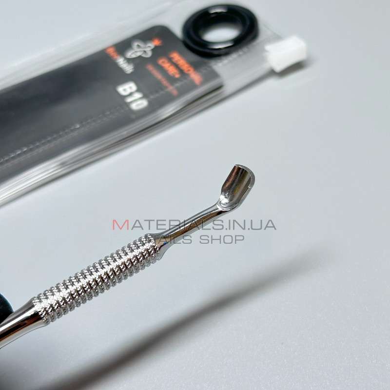 Лопатка маникюрная Bee Nails B10