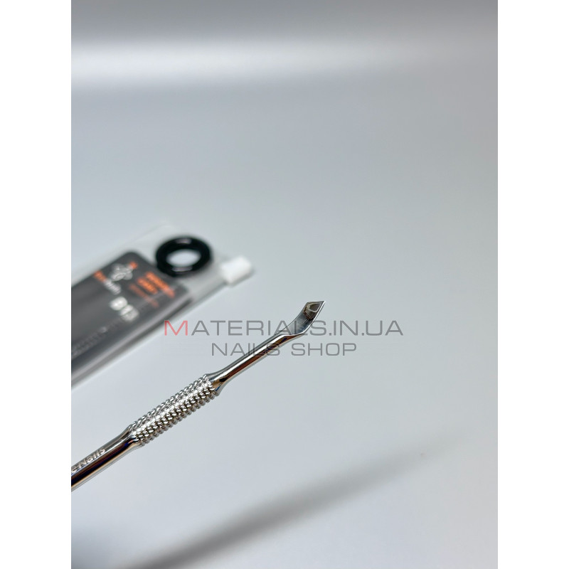 Лопатка маникюрная Bee Nails B13 Лопатка маникюрная Bee Nails B13
