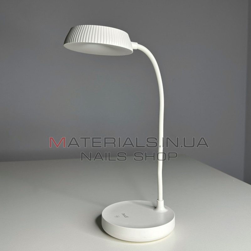 Настільна LED-лампа 6102