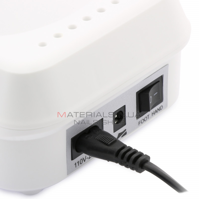 Апарат для манікюру та педикюру BN-335 Bee Nails, 45000 об. 65Вт, white Апарат для манікюру та педикюру BN-335 Bee Nails, 45000 об. 65Вт, white