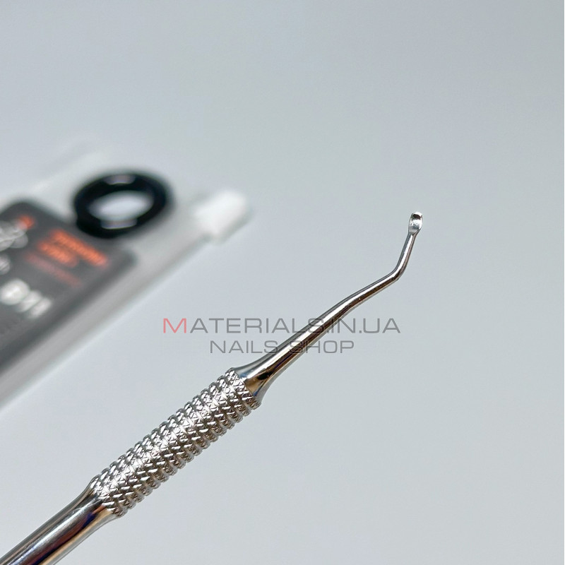 Лопатка маникюрная Bee Nails B11 Лопатка маникюрная Bee Nails B11
