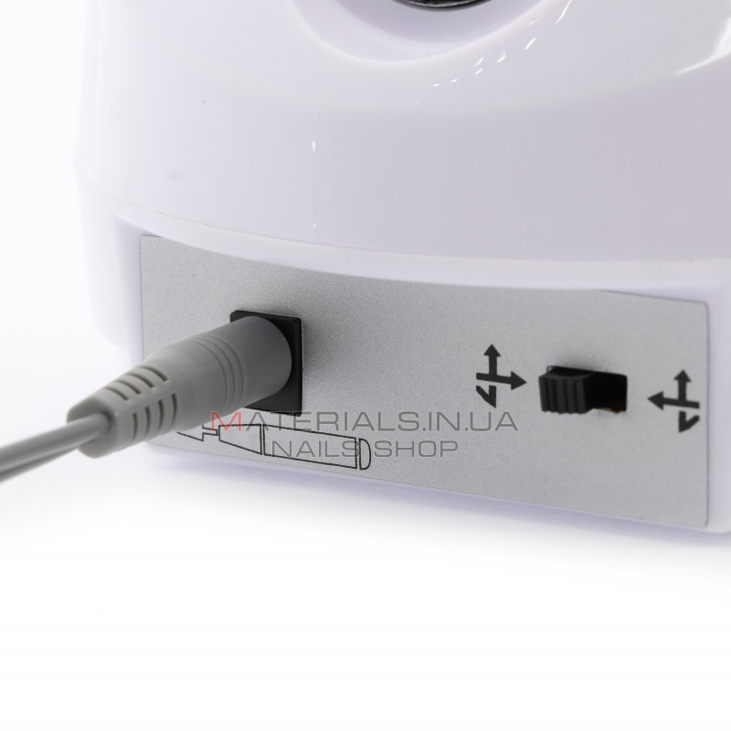 Апарат для манікюру і педикюру BEE NAILS, 202D, з дисплеєм, 65w, 45000 об, білий Апарат для манікюру і педикюру BEE NAILS, 202D, з дисплеєм, 65w, 45000 об, білий