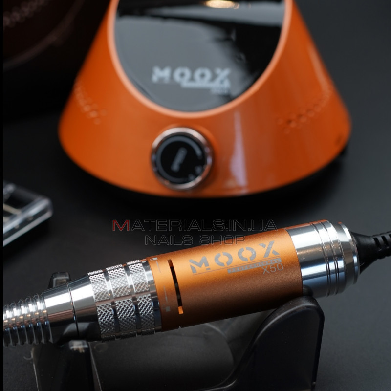 Фрезер Мокс X805 (Orange) на 55 000 об./мин. и 80W. для маникюра и педикюра Фрезер Мокс X805 (Orange) на 55 000 об./мин. и 80W. для маникюра и педикюра