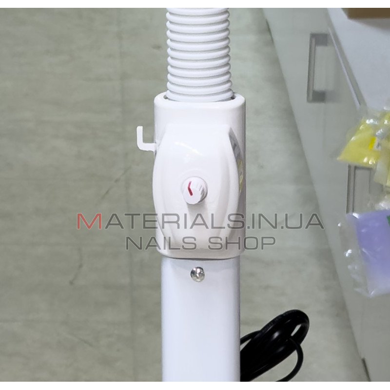 Лампа лупа косметологічна LED A-004 (гофра, регулятор яскравості, лінза 9см)