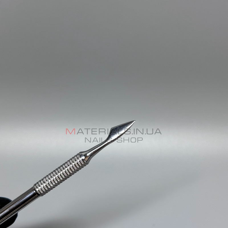 Лопатка маникюрная Bee Nails B9 Лопатка маникюрная Bee Nails B9