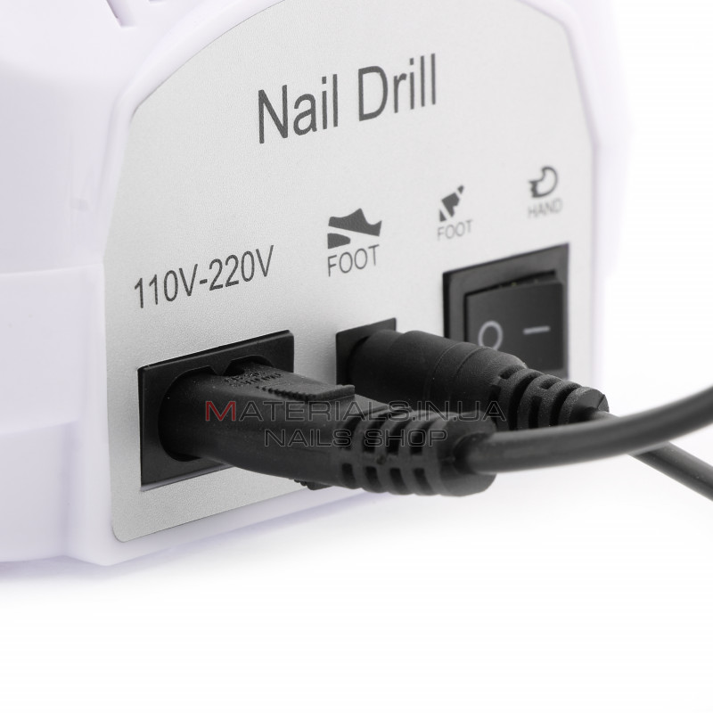 Апарат для манікюру і педикюру BEE NAILS, 202D, з дисплеєм, 65w, 45000 об, білий Апарат для манікюру і педикюру BEE NAILS, 202D, з дисплеєм, 65w, 45000 об, білий